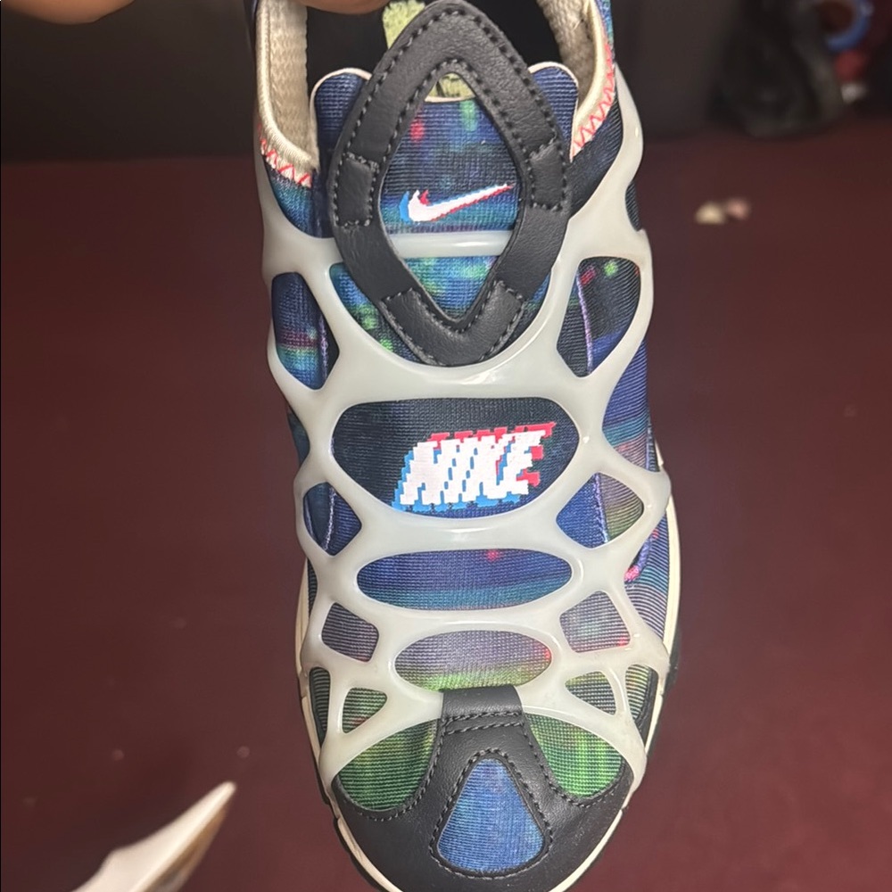 2022
Nike Air Kukini 'Pixel' Athletic Shoes